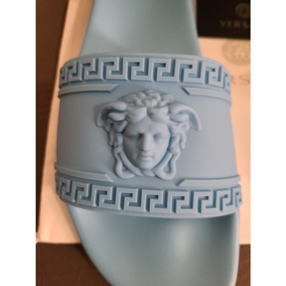 Authentic New Versace Sandals - Picture 7 of 8